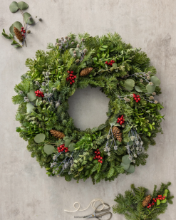 Balsam Hill verse nobele spar en gedroogde eucalyptusmengeling 8ZHB133 decoratie